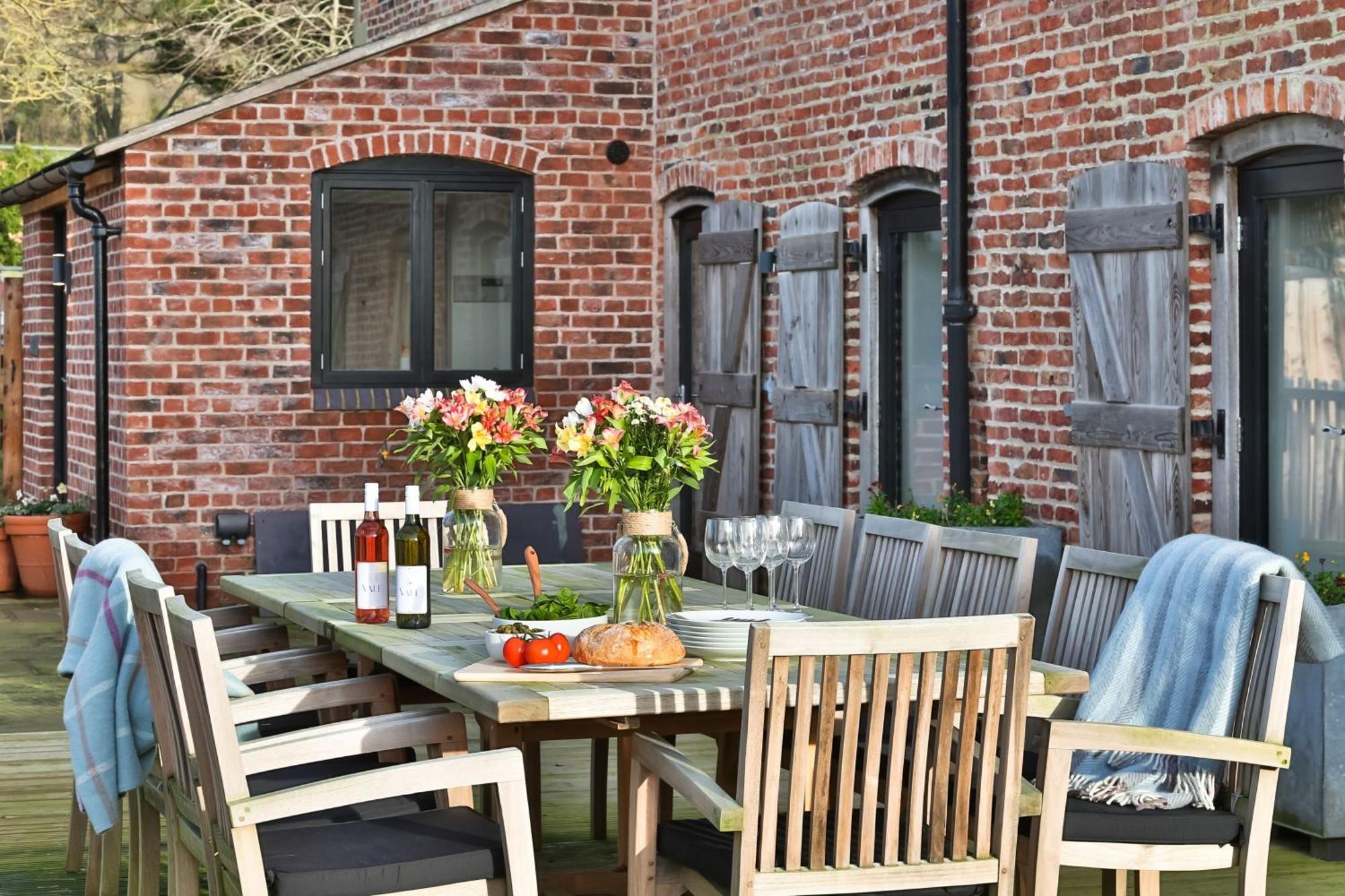 The Barn At Plas Ashpool Sleeps 8 Llandyrnog Ngoại thất bức ảnh